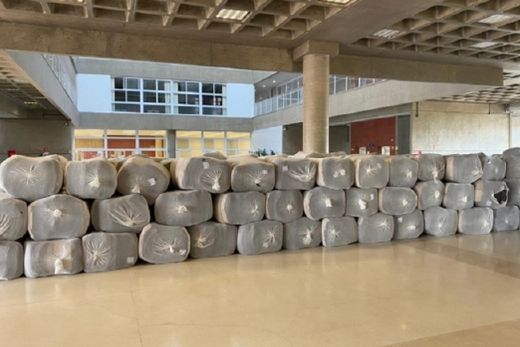 Sesi-SP distribui 100 mil cobertores a pessoas carentes