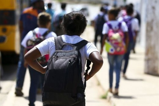 Governo de SP anuncia retomada das aulas em setembro