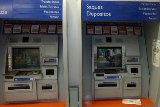 Agências bancárias devem ter dispenser para álcool em gel
