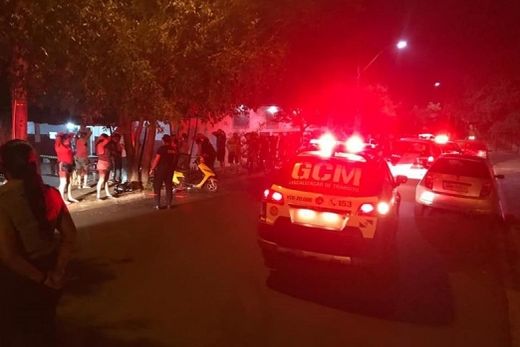 Fiscalização aplica multas em pessoas e estabelecimentos