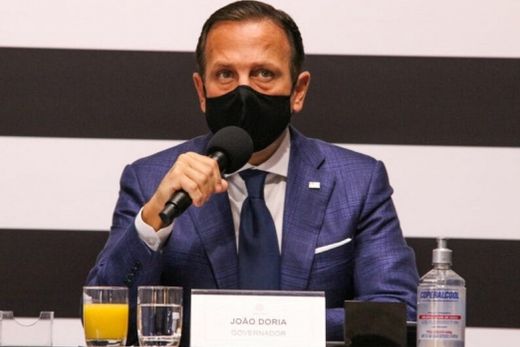 Doria libera aulas presenciais em universidades e cursos livres