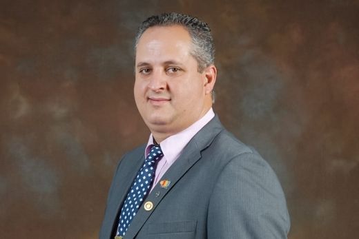 Denis da Silva preside o Rotary Terra da Saudade