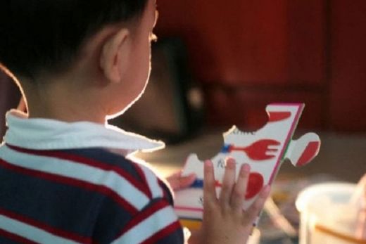 Vídeos ensinam professores a lidar com crianças autistas