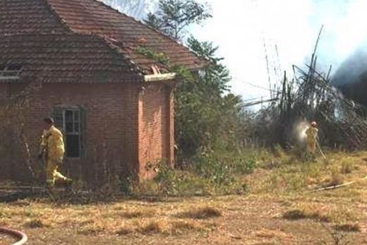 Fogo atinge imóvel no Residencial Azul Ville