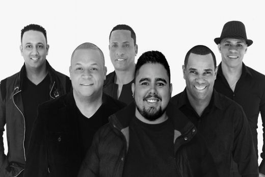 Katinguelê se apresenta no show da virada