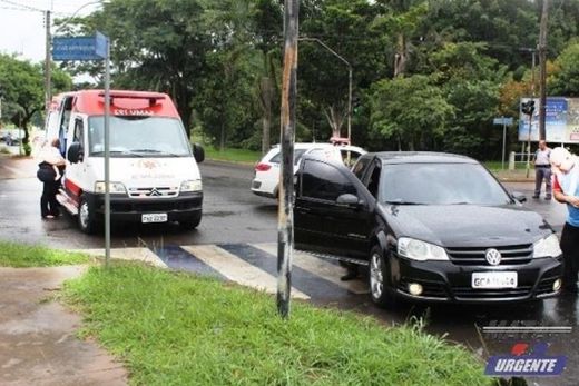 Colisão entre dois carros no IV Centenário deixa 5 pessoas feridas