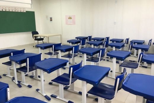 Presença de alunos nas aulas passa a ser opcional nas fases vermelha e laranja