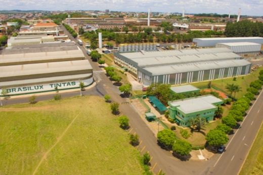 Em Matão. Intenção da Brasilux é reunir as fábricas matonenses 1, 2 e 3 e a unidade Dissoltex (São Carlos) numa única área, no Distrito Industrial de Toriba.