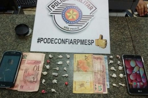 Adolescentes são detidos com drogas