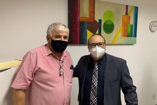 Ademir de Souza com José Carlos Paduleto. "Esta foi uma oportunidade preciosa, pois pudemos reivindicar as necessidades do município na área da Saúde", destacou o secretário