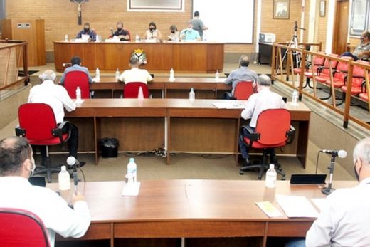 Unânime. Câmara aprovou o Projeto de Lei encaminhado pelo prefeito Adauto Scardoelli, com objetivo de reduzir a falta de médicos de variadas especialidades