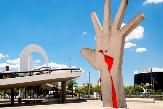 Memorial da América Latina abre este mês mostra América Florida