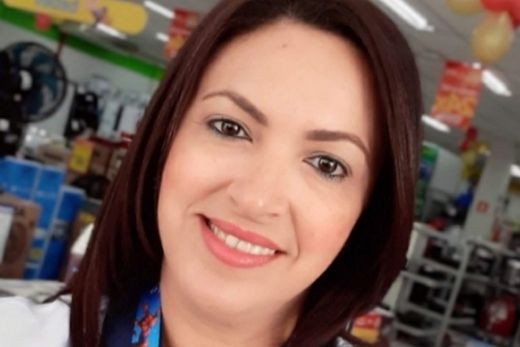 Sincomerciários presta homenagem a mulheres