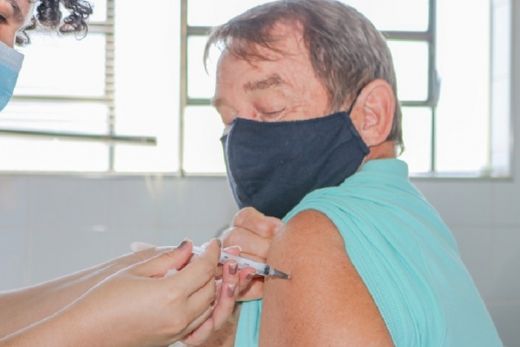 Vacina: Matão recebe mais 2.590 doses da Coronavac