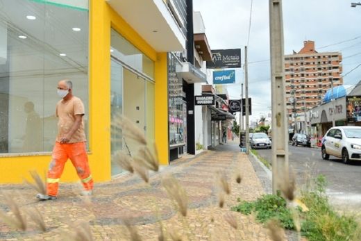 Sincomércio pede atuação efetiva contra aglomerações