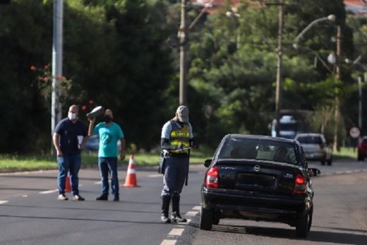 Araraquara decide manter barreiras sanitárias após 'feriadão'