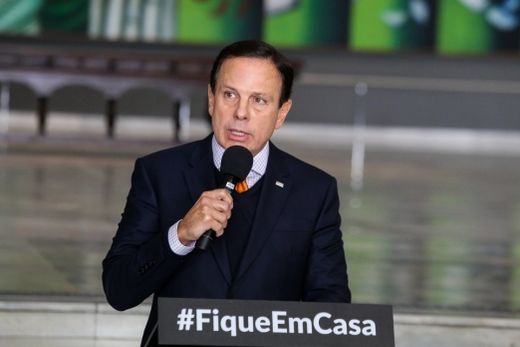 SP prorroga fase de transição e amplia horário do comércio