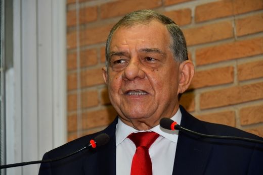 O prefeito Adauto Scardoelli: Nesta sexta-feira (21), mantido sob sedação mais profunda