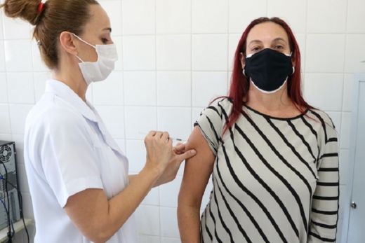 Vacinação contra Covid-19 é intensificada na cidade
