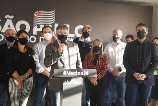 Creche inaugurada, Poupatempo anunciado