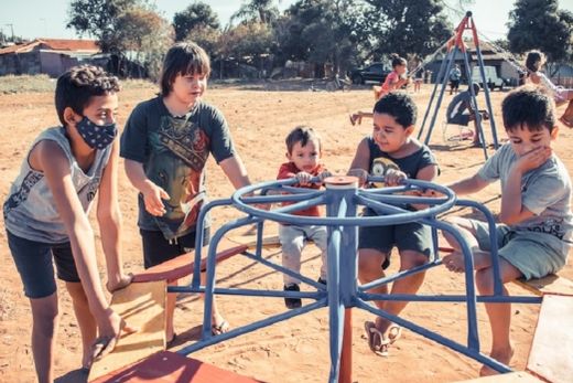 Projeto Coração ganhou Parquinho Infantil