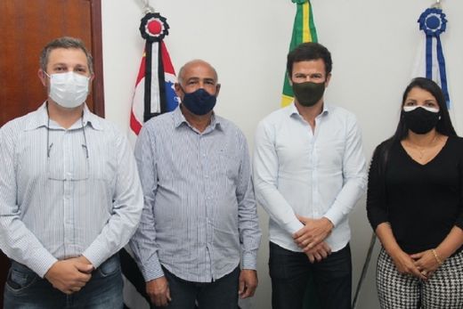 Ana Mondini recebeu a visita do deputado Rogério Nogueira