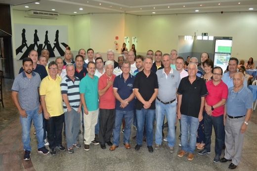 Diretores e conselheiros. Posse se deu em solenidade realizada no último dia 5, seguida de coquetel na Amero’s