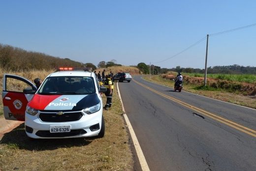 Colisão entre motos deixa quatro feridos