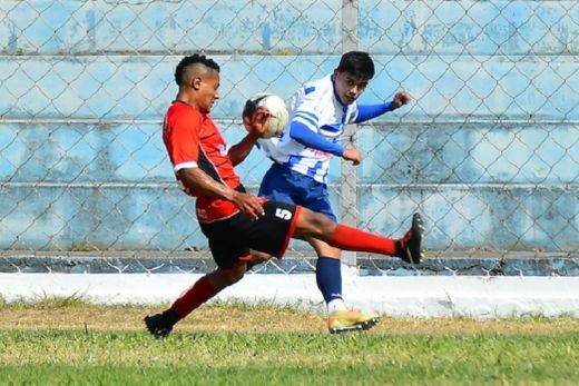 Kaio. Contra o Fernandópolis, lateral cruzou a bola para Gabriel Bahia marcar de cabeça; depois, saiu contundido