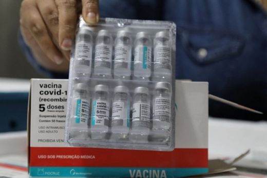 SP recebe doses de AstraZeneca e volta aplicar o imunizante