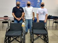 Miguel Sabat, Renato Novaes e Ronaldo Lavandoski. Mais uma doação para ajudar pessoas assistidas por entidades