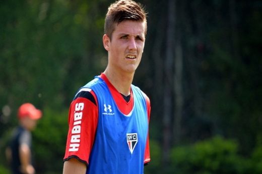 Maidana renova com o São Paulo