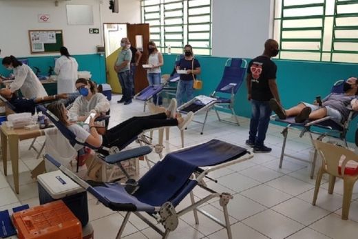 Solidariedade. Foram coletadas 100 bolsas de sangue, número considerado muito bom diante do cenário de pandemia