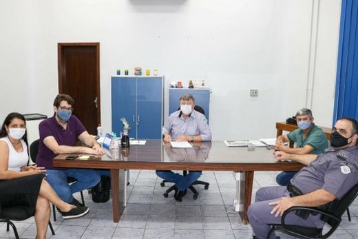 Ação conjunta. Ana Mondini, Willian Bassi, Cido Ferrari, Sebastião Moreira e Rodrigo Lopes trataram sobre o novo plano de fiscalização contra atos de desordem na cidade