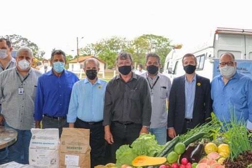 Em Rio Preto. Mineiro, Luiz Manhani, Cido Ferrari, Paulo Bernardi e Neto Bernardi acompanharam o lançamento do Programa Melhor Caminho