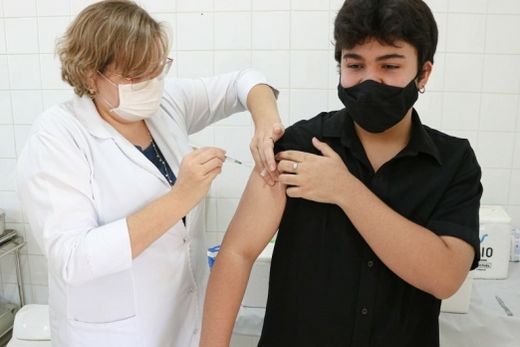 Matão inicia aplicação da segunda dose em adolescentes