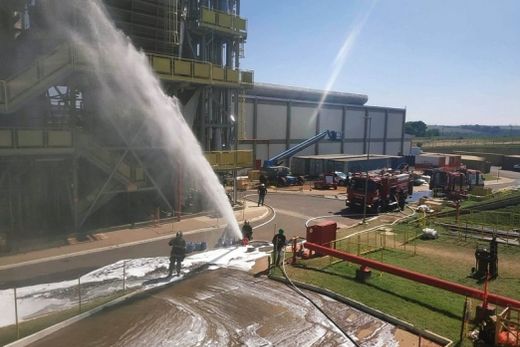 Defesa Civil e  Corpo de Bombeiros participam de simulado