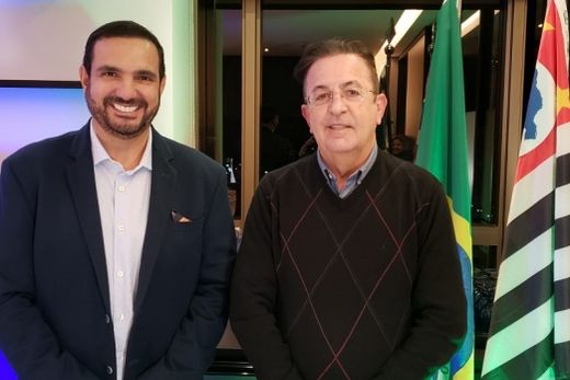 Contra a proposta. Julio César e Luiz Carlos Motta alegam que a população já está sendo muito penalizada com os sucessivos reajustes no preço dos combustíveis