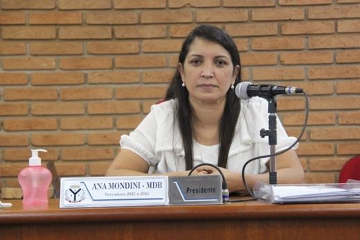 Ana Mondini e Baleia Rossi. “Muito obrigado ao deputado federal pelo compromisso com Matão e por sempre honrar cada voto matonense”, destaca a presidente da Câmara