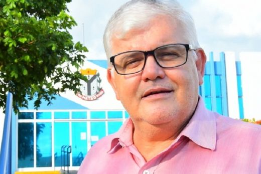 O secretário Ademir de Souza. "Este exame é simples, porém, primordial para a saúde das mulheres"