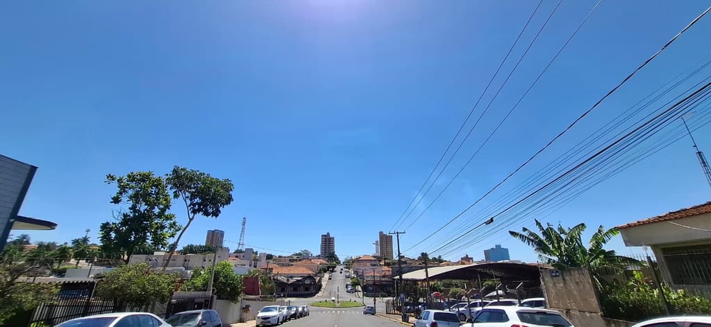 Nesta segunda-feira (19), o dia será de sol e céu aberto, sem previsão de chuva