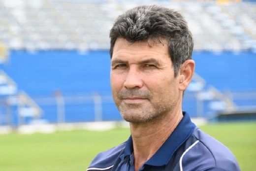 Gilmar. "A missão do auxiliar-técnico é motivar, encontrar soluções e ajudar o grupo a render o quanto puder, sempre exigindo o máximo dos atletas"
