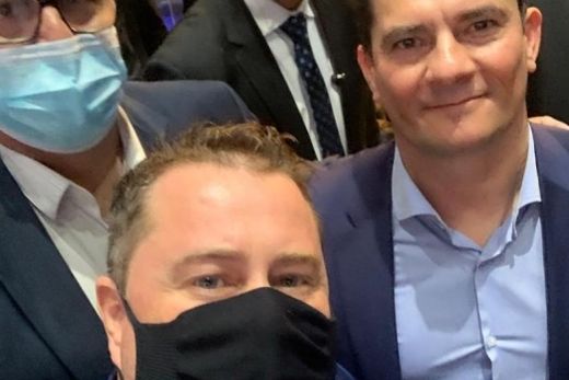 ARTIGO: Com Sérgio Moro, no melhor caminho