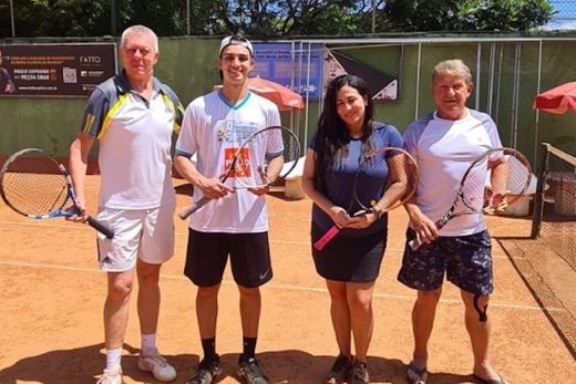 Zitelli, Marcelinho, Elizângela e Andrioli. Todos foram campeões no torneio realizado na Academia Biotênis, em Maceió (AL), nos últimos dias 11, 12 e 13