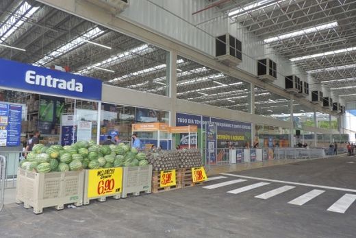 Loja fica na Rua São Lourenço, no Centro, perto da Prefeitura