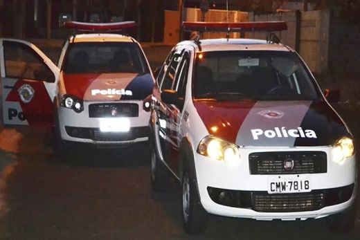 Mulher policial desarma homem no IV Centenário