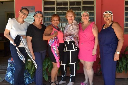 Grupo 'Amigas do Lenço'. Magarete, Célia, Sandra, Solange, Sonia e Edna