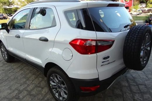 Matonense tem carro furtado em Araraquara