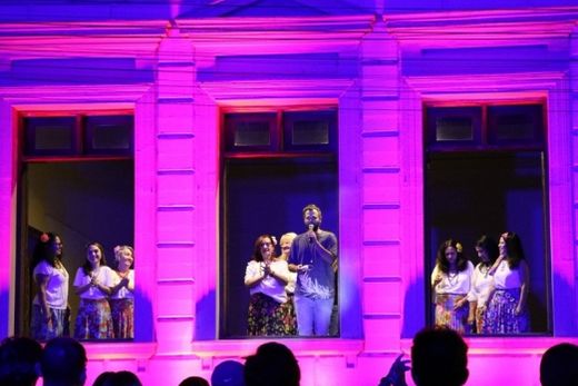 Cantatas de Natal e iluminação trouxeram esperança no fim do ano