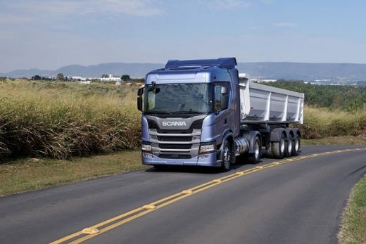 Lei sancionada. Caminhoneiros e transportadores podem acessar benefícios do regime simplificado